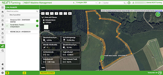 Screenshot des NEXT Machine Management, der übermittelte Maschinendaten und Fahrpuren zeigt.