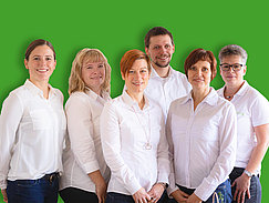 Gruppenabbildung von dem NEXT Marktplatz Team Gruppenabbildung von Franziska Kappich, Aurore van Eemeren, Verena Wolter, Konstantin Köhler, Ute Dienstl und Kirsten Korte.