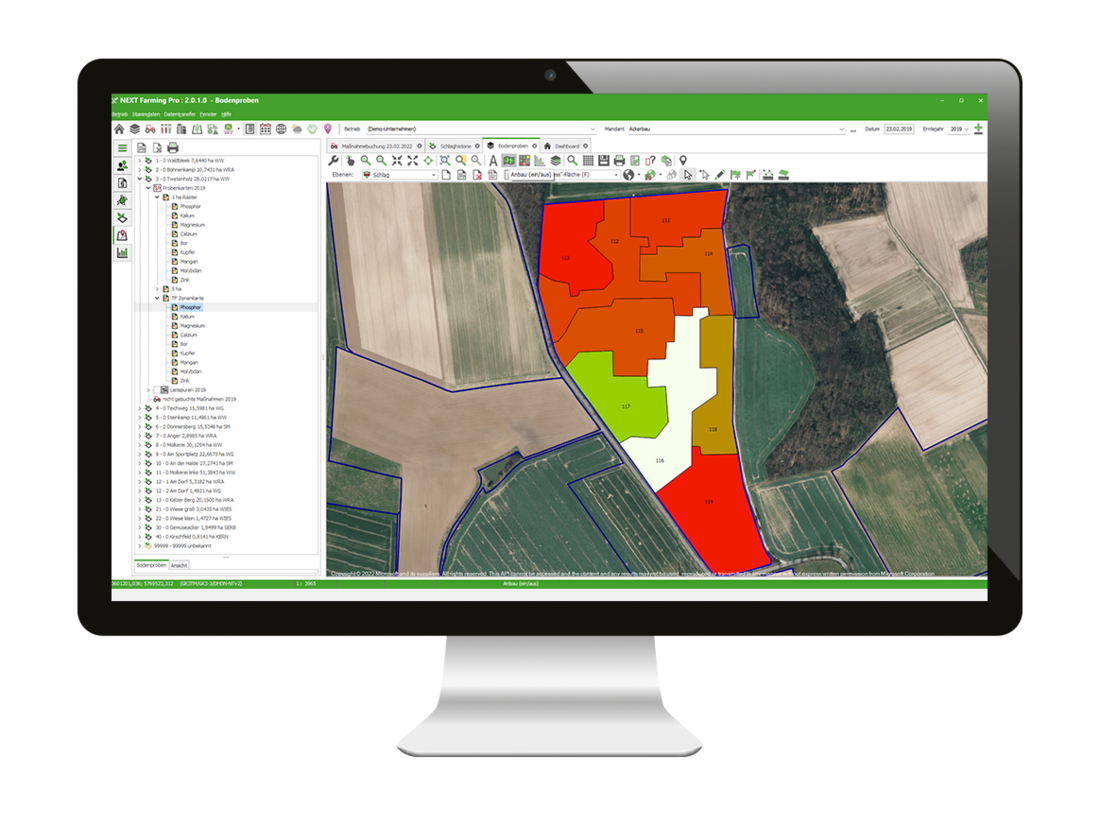 Computerbildschirm zeigt die entnommenen Bodenproben in NEXT Farming Pro und gibt Aufschluss zum Teilflächenmanagement