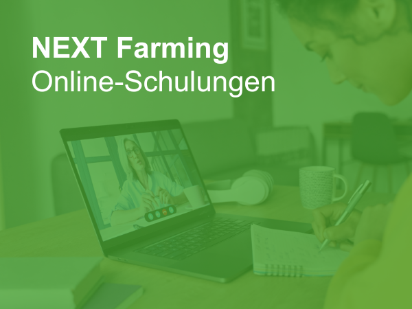 Bild einer jungen Frau vor einem Laptop mit der Aufschrift "NEXT Farming Online-Schulungen"